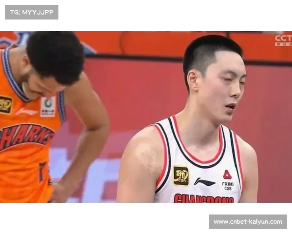 上海广东加时苦战胡明轩罚球失误错失胜机 上海广东加时苦战胡明轩罚球失误错失胜机